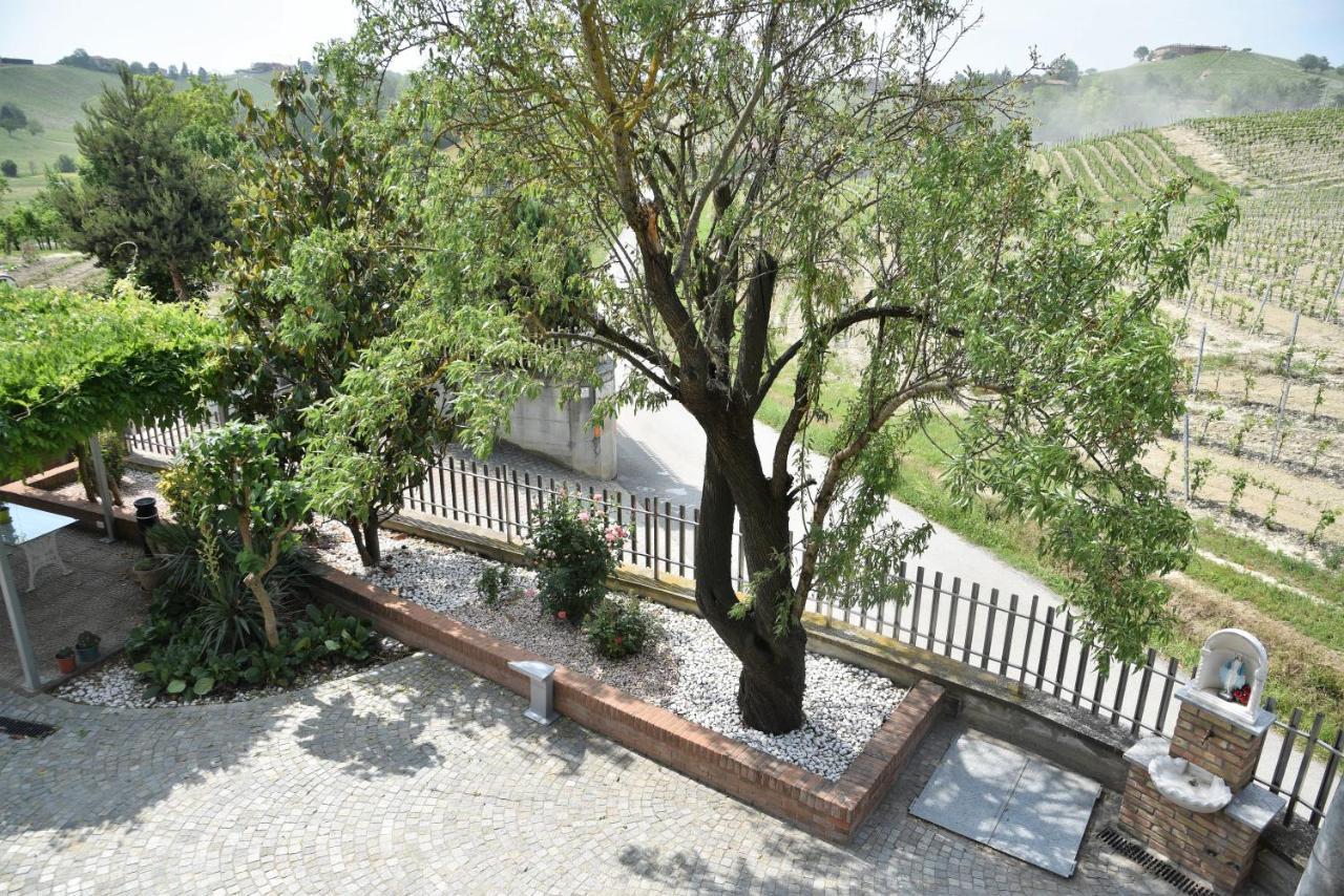 Agriturismo "Le Giustizie" Agliano Terme Εξωτερικό φωτογραφία